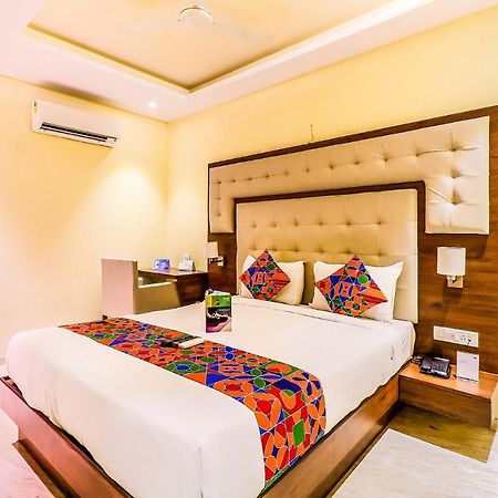 Fabexpress Adlon Andheri East Mumbai Eksteriør bilde