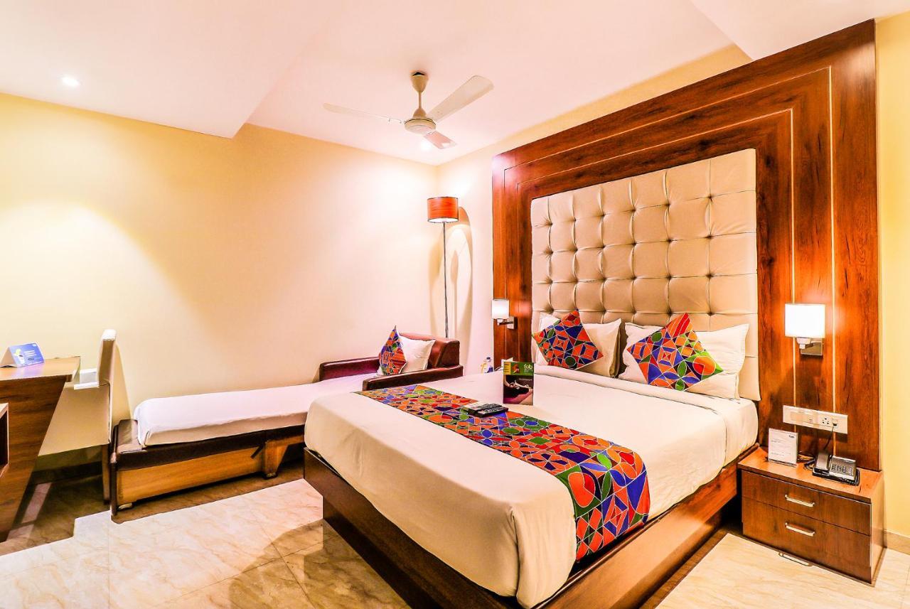 Fabexpress Adlon Andheri East Mumbai Eksteriør bilde