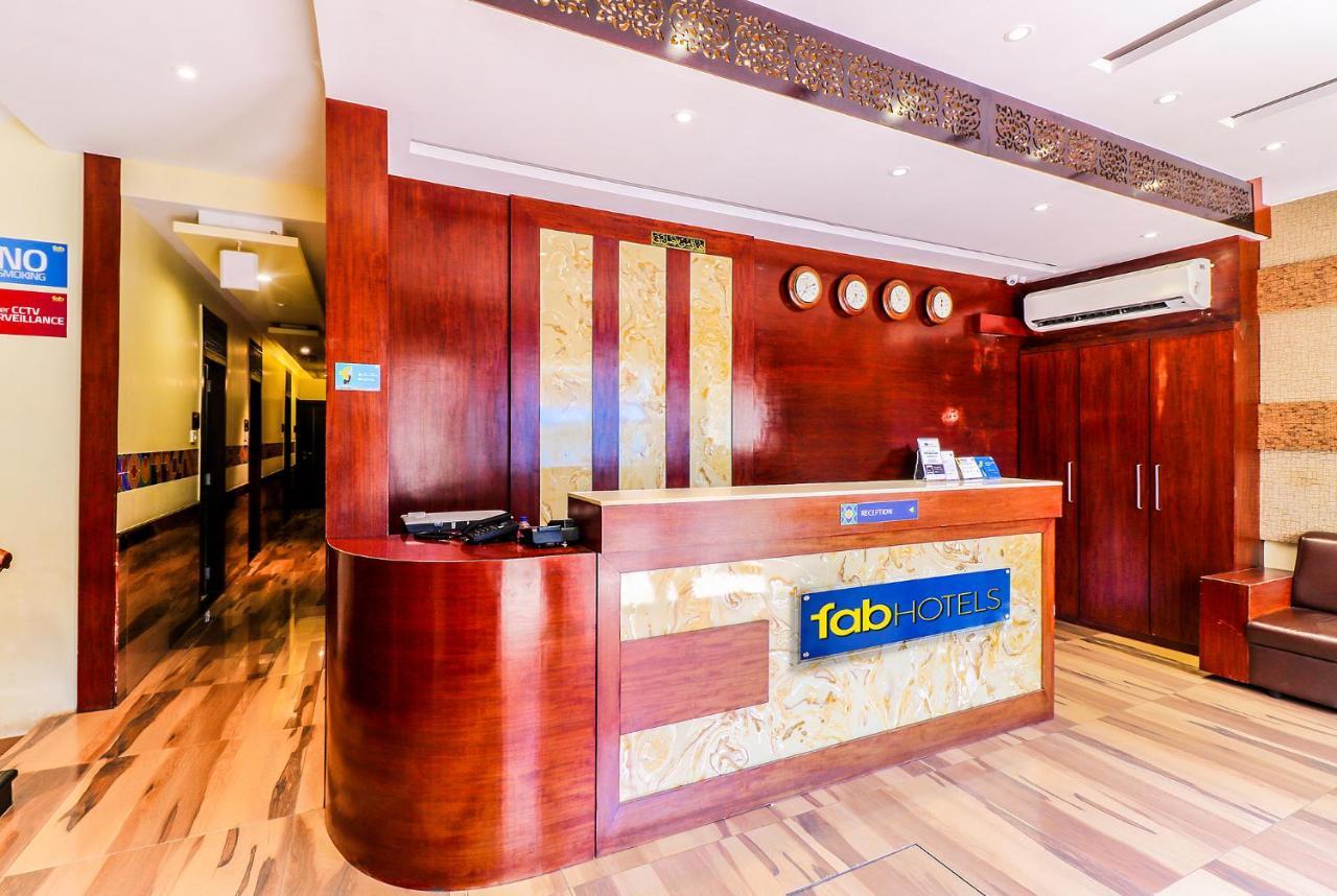 Fabexpress Adlon Andheri East Mumbai Eksteriør bilde