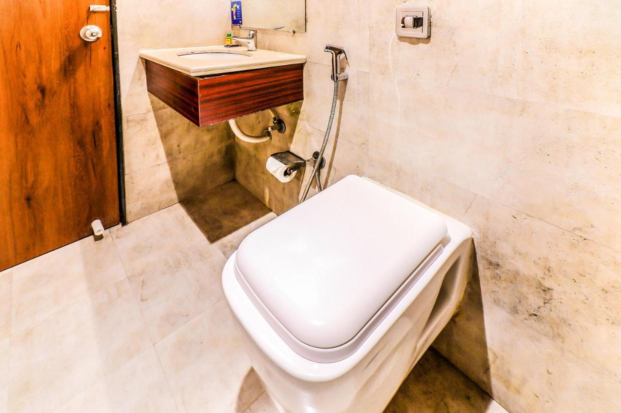 Fabexpress Adlon Andheri East Mumbai Eksteriør bilde