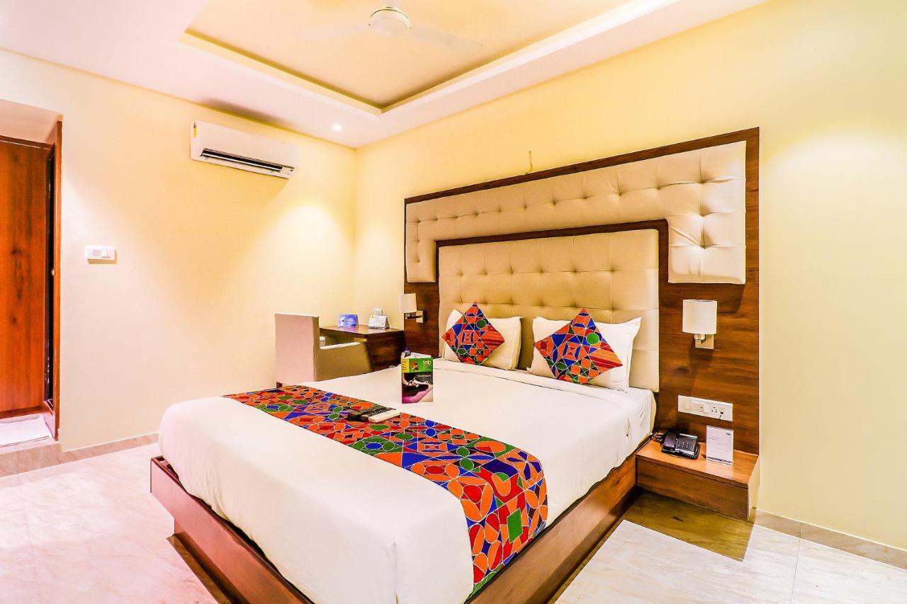 Fabexpress Adlon Andheri East Mumbai Eksteriør bilde
